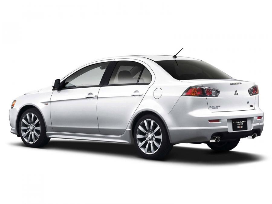  Mitsubishi Galant Fortis Ralliart 2008 года  (фото 3 из 4)